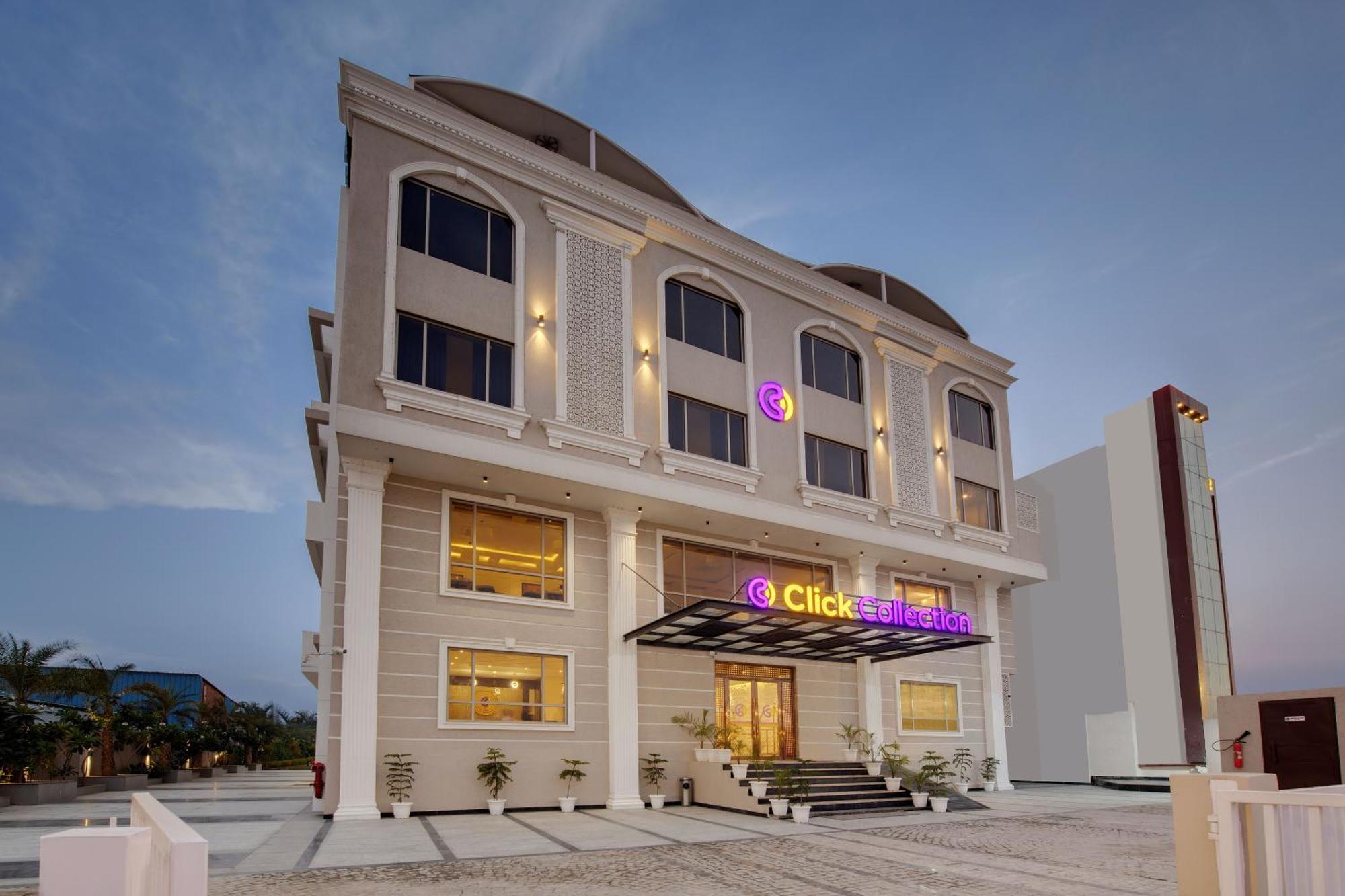 Click Collection Grand Gateway Varanasi Luaran gambar