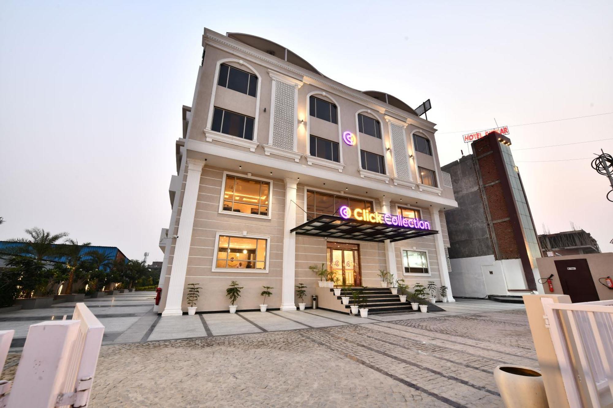 Click Collection Grand Gateway Varanasi Luaran gambar