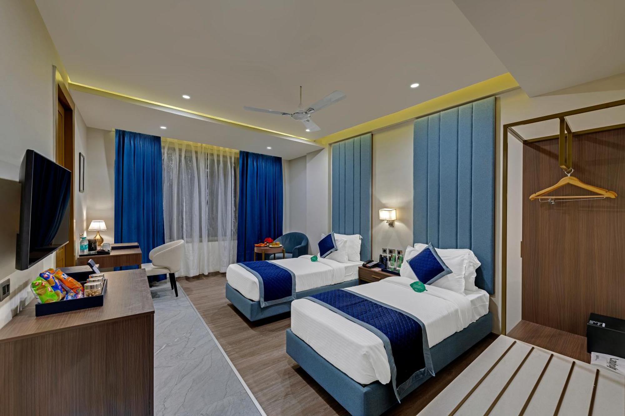 Click Collection Grand Gateway Varanasi Luaran gambar